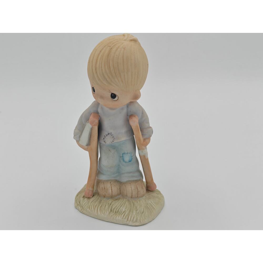 Precious Moments Jonathan David He Watches Over Us Figurine 1979 Enesco No Box